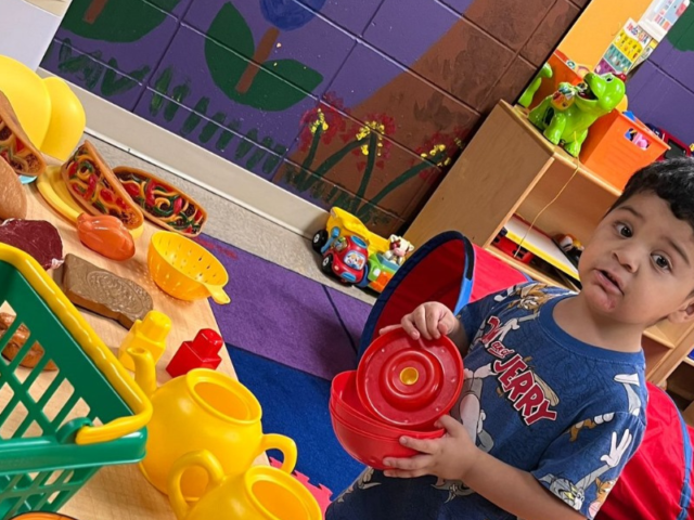 How Kindergarten Centers Enhance Early Childhood Learning Experiences